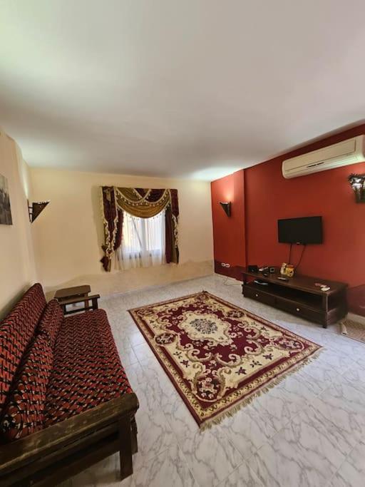 In Stella Makadi On Ground Floor Apartment